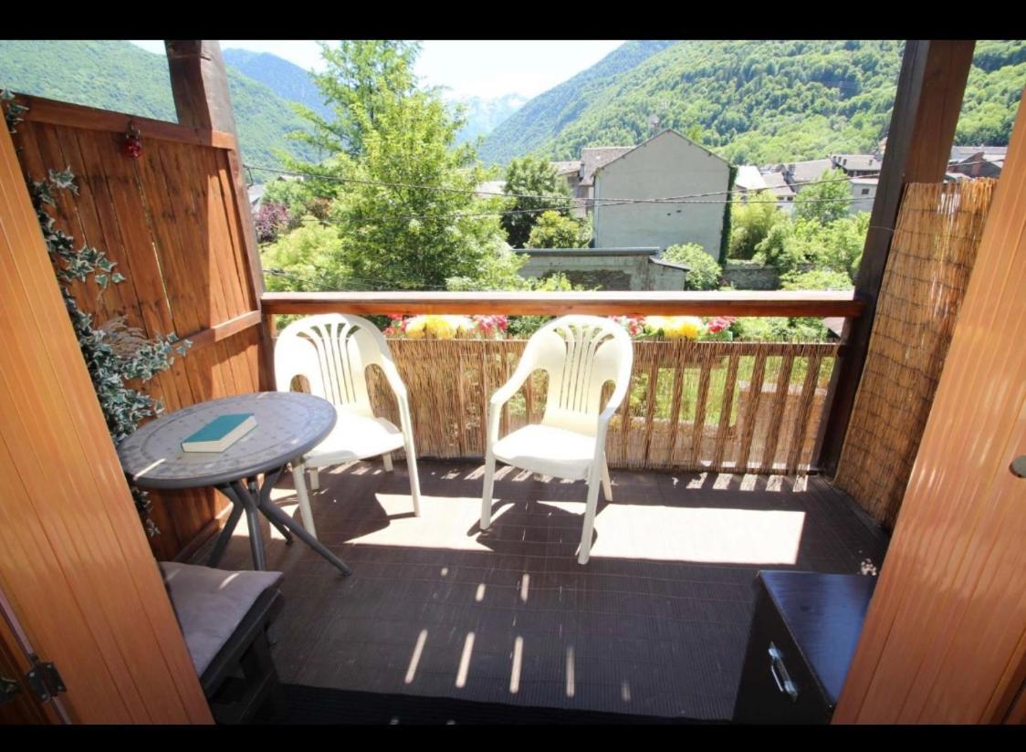 Beau T3 Place Parking, Vue Degagee Proche Centre Bagneres-de-Luchon Exterior photo
